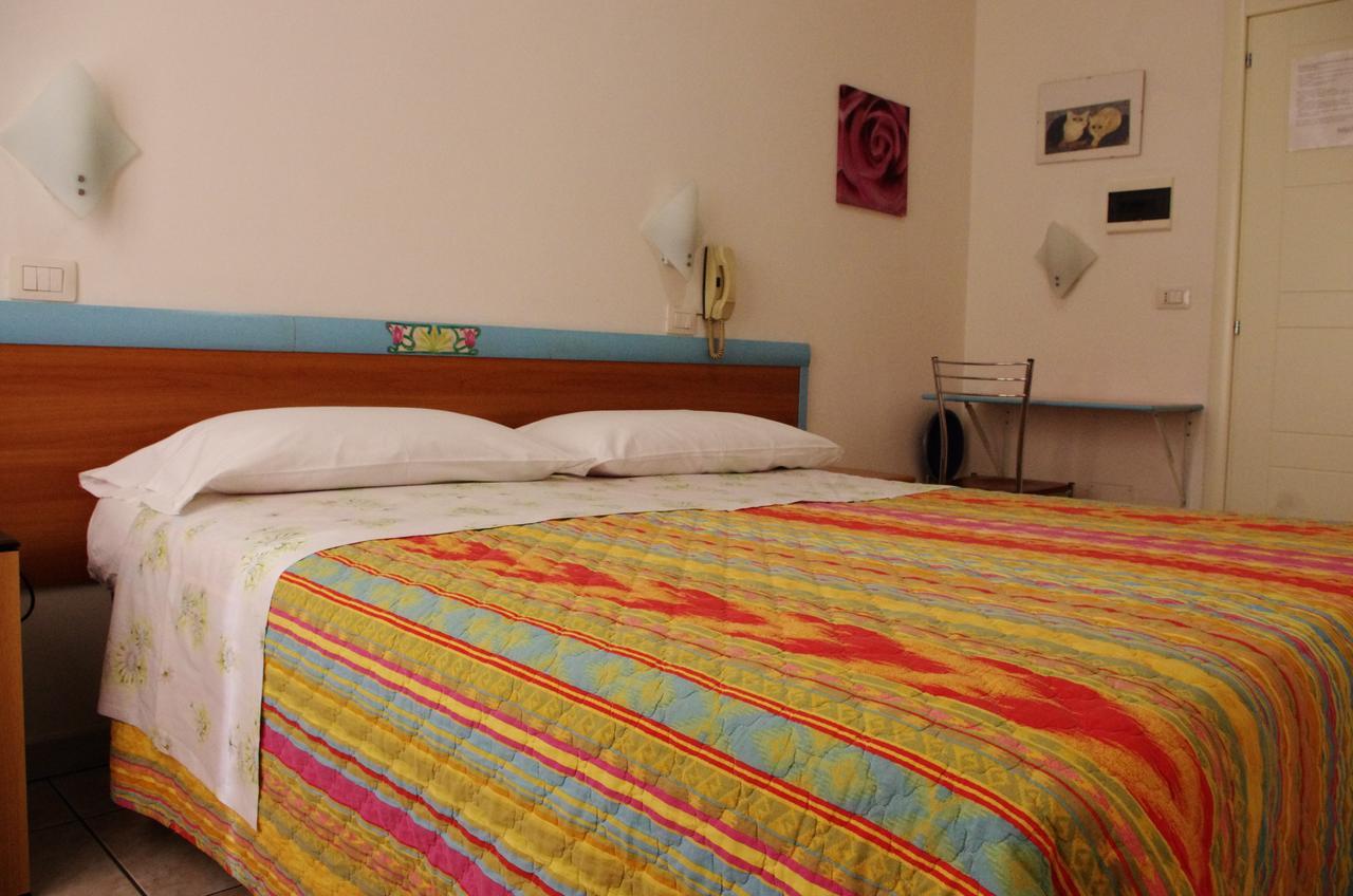 Hotel La Playa San Benedetto del Tronto Exteriör bild