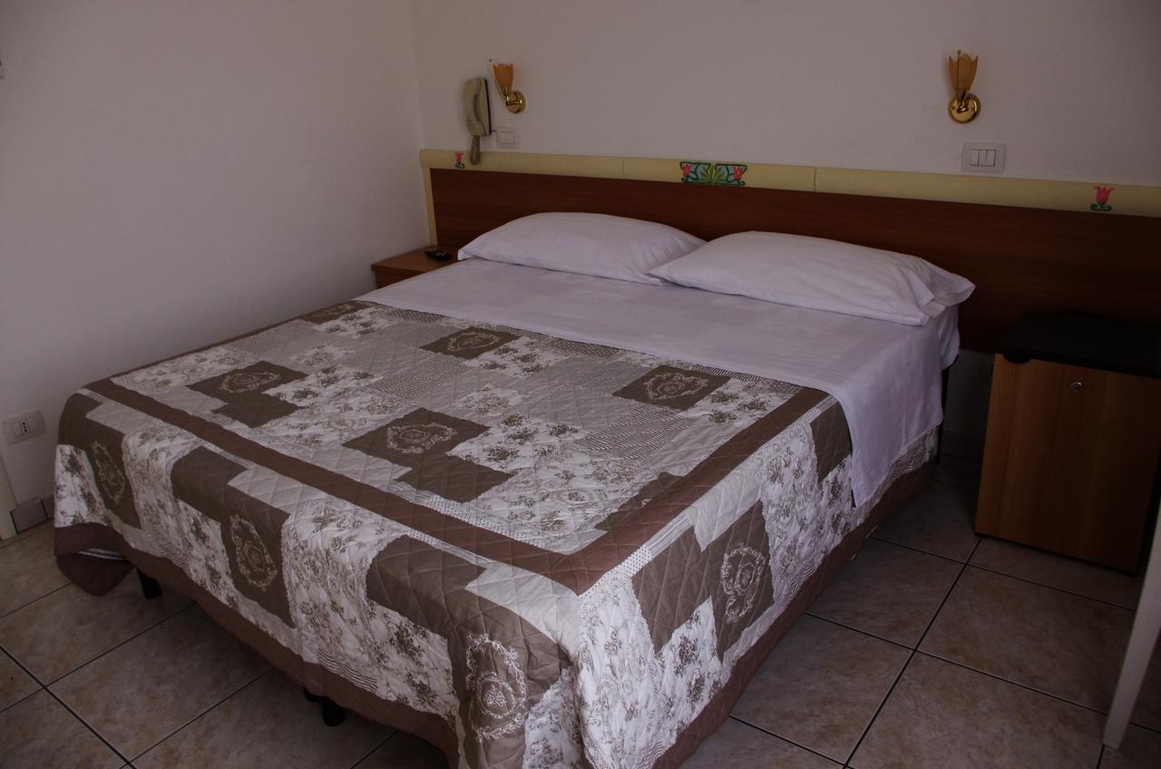 Hotel La Playa San Benedetto del Tronto Exteriör bild