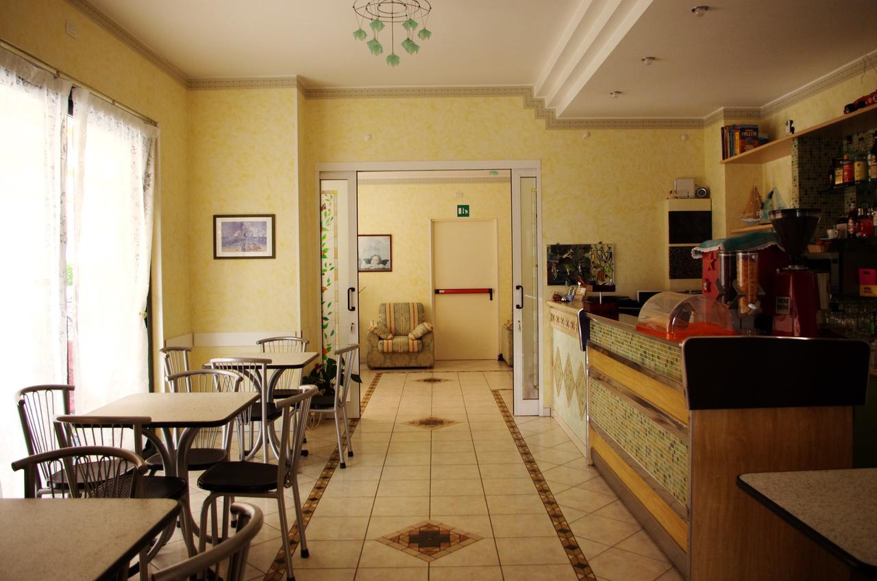 Hotel La Playa San Benedetto del Tronto Exteriör bild